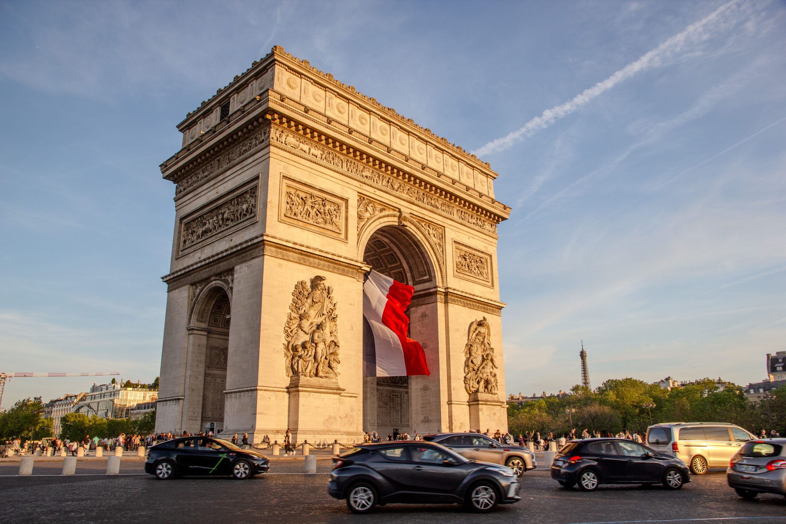 Arc de Triomphe Paris boulevard France